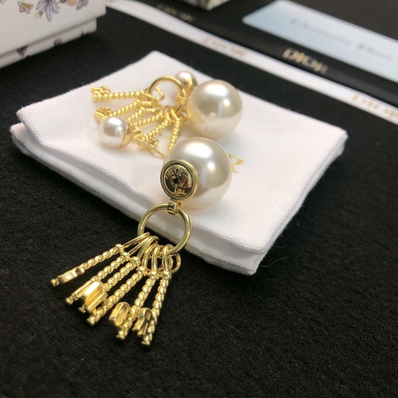 chr1st1an D10r earrings